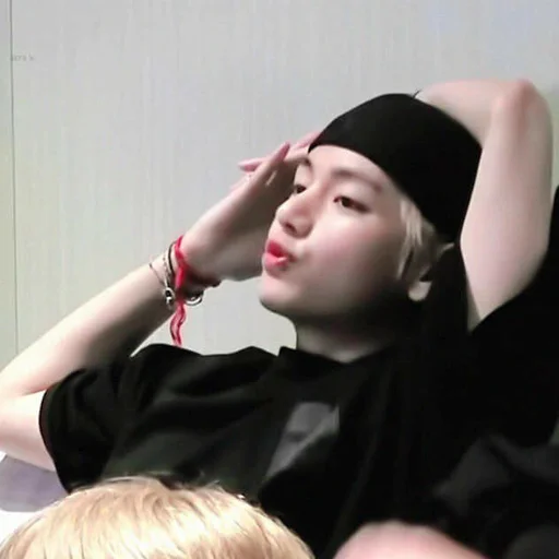 Стикер taehyung bts