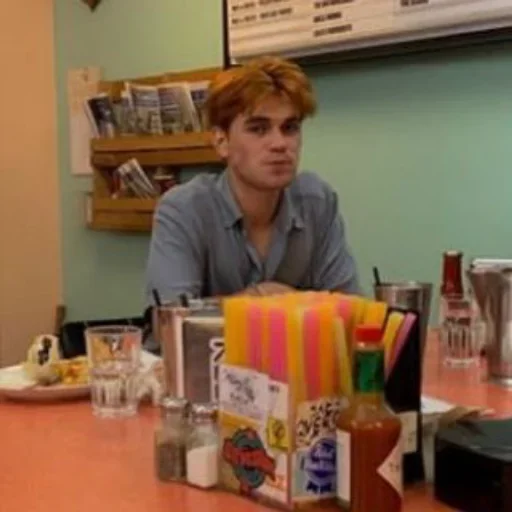 Стикер Archie KJ Apa