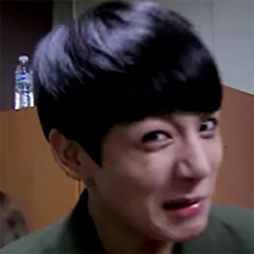 Стикер BTS's Derp Face