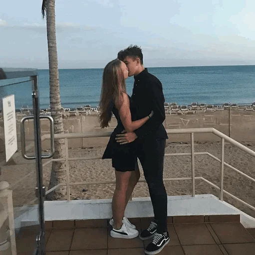 Стикер Couple