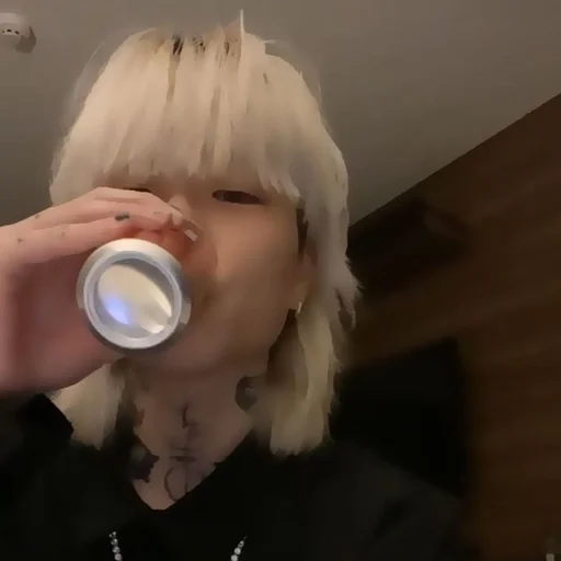 Стикер ashisland