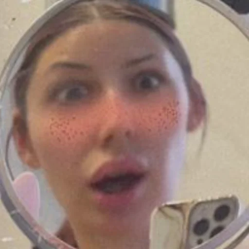 Стикер муд дарья граф