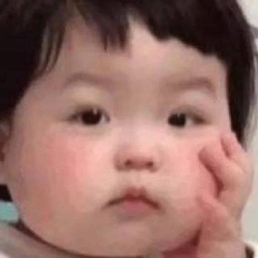 Стикер Забавная малышня