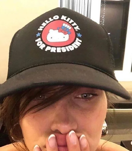 Стикер Bella Hadid