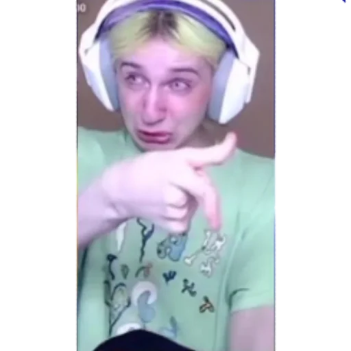 Стикер КОРЕЙКА ПОБРЕЙ ОЧКО 🙏🏻