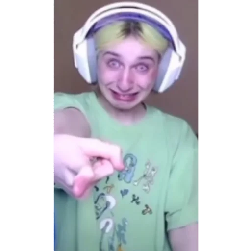 Стикер КОРЕЙКА ПОБРЕЙ ОЧКО 🙏🏻