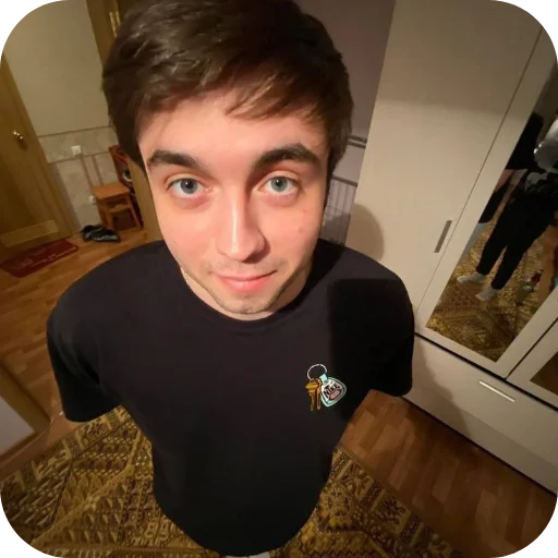 Стикер Максим Спокойнич