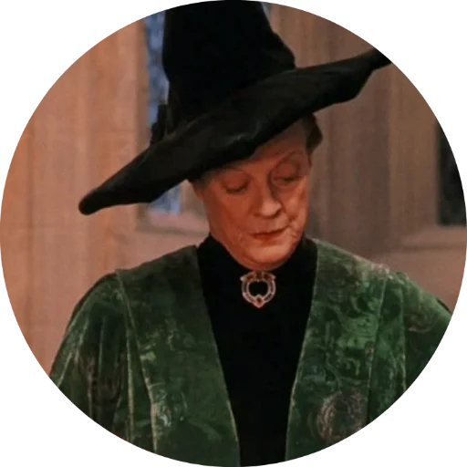 Стикер 😺Минерва МакГонагалл