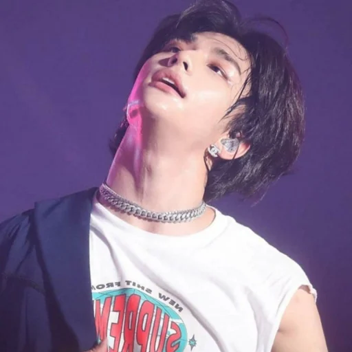 Стикер хенджин