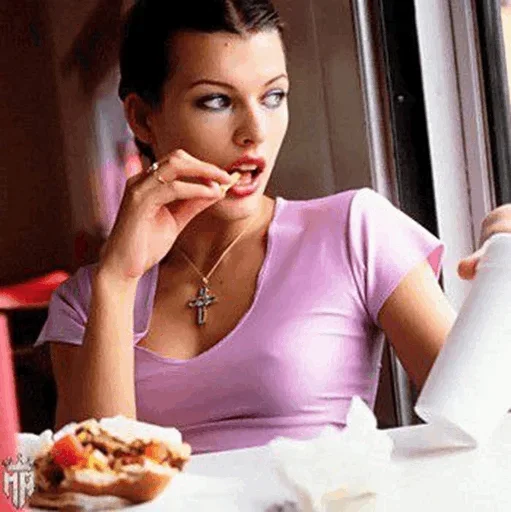 Стикер Mila Jovovich