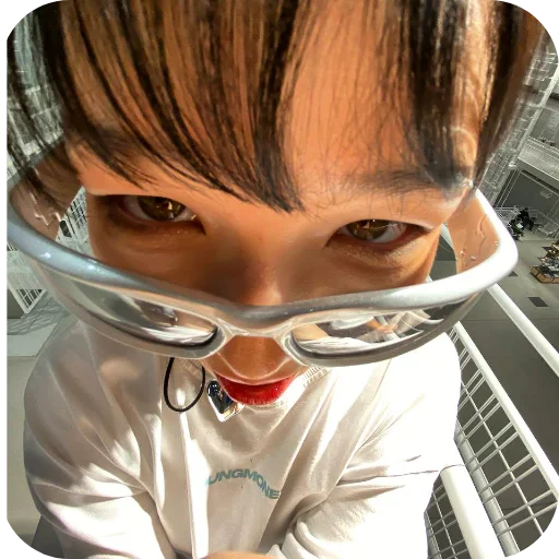 Стикер Monipula