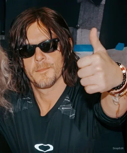 Стикер Norman Reedus