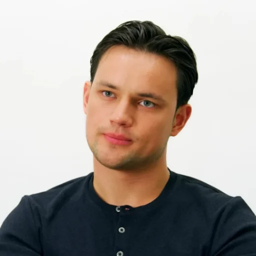 Стикер Олежка Павлович Воеводин❤