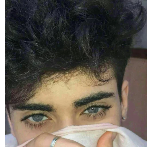 Стикер Парни и их проблемы