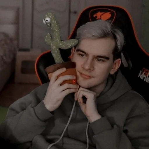 Стикер bratishkin