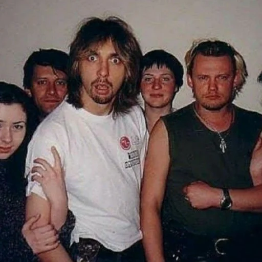 Стикер Шуты