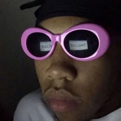 Стикер Twitter Memes