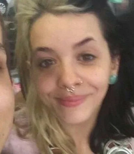 Стикер Melanie Martinez