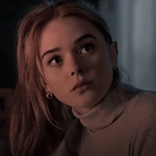 Стикер Bloom Peters