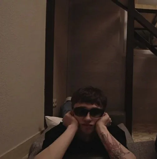 Стикер boulevarddepo