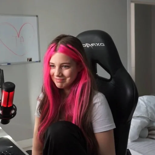 Стикер twitch band🤝