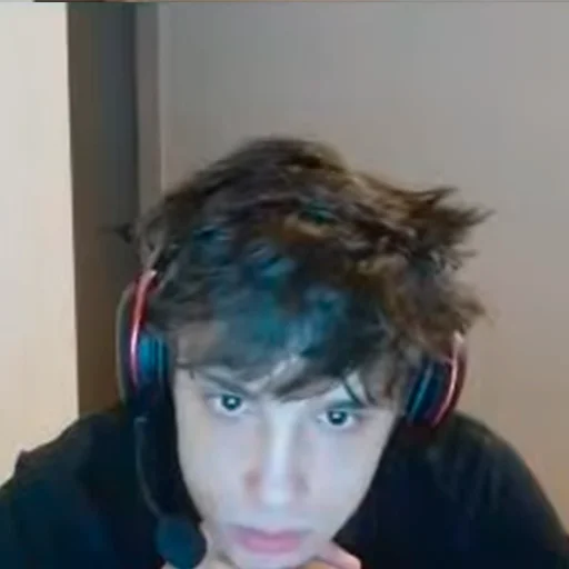 Эмодзи denis larl