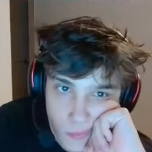 Эмодзи denis larl