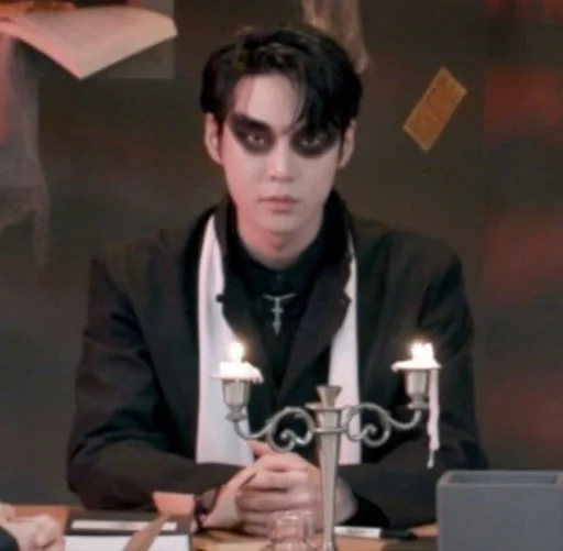 Стикер Doyoung