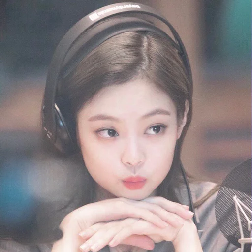 Стикер DBW Jennie