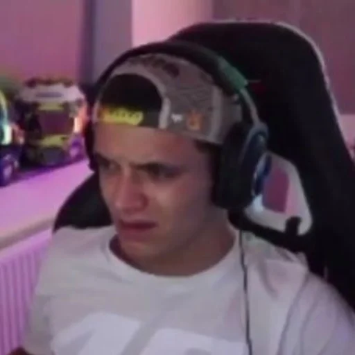 Стикер Box box