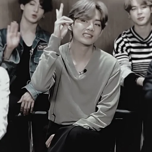 Стикер Ким Тэ Хен