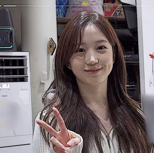 Стикер Im Yoonah