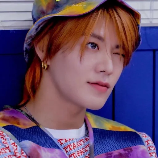Стикер yuta