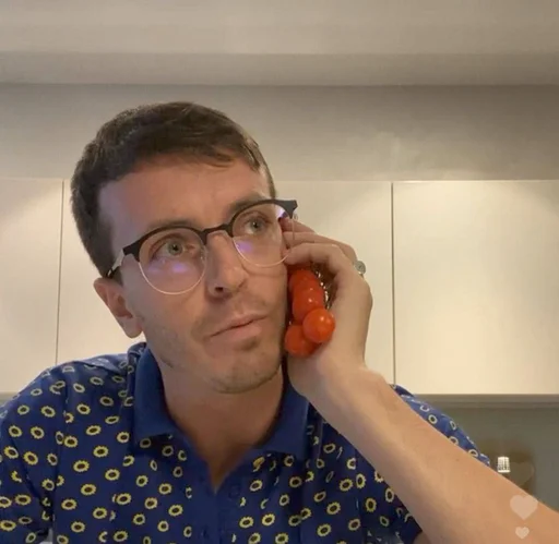 Стикер толпа дебилов (Импровизаторы)