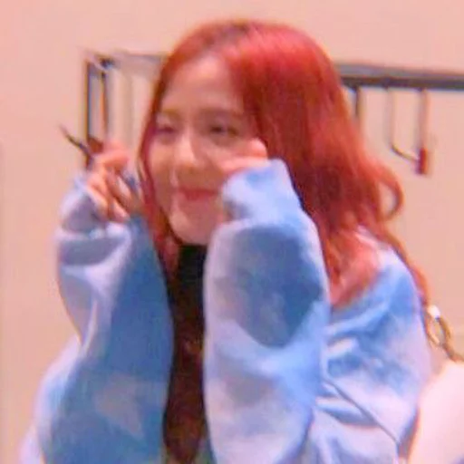 Стикер kim jisoo