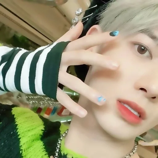 Стикер kang taehyun