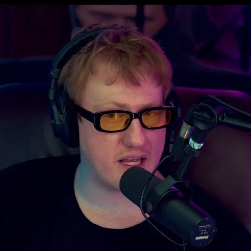 Стикер данил кашин