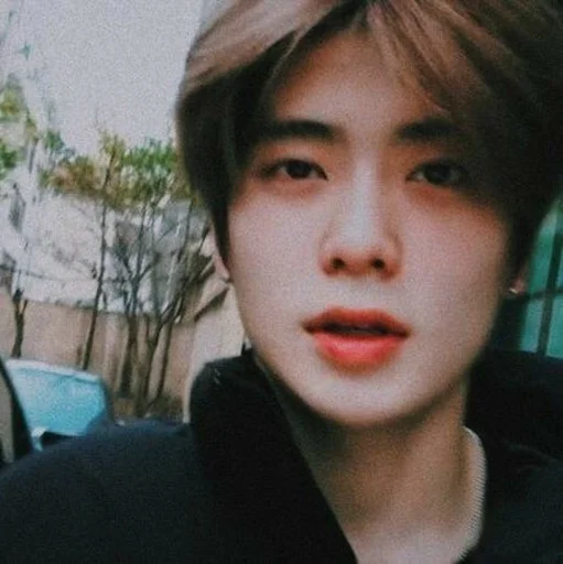 Стикер bara ganteng