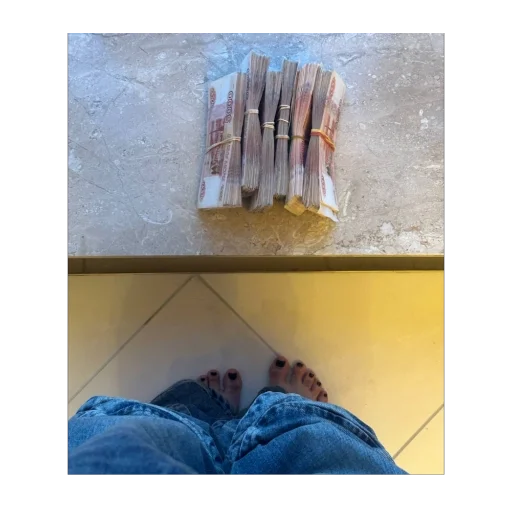 Стикер love money