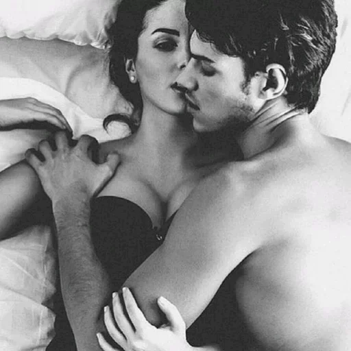 Стикер love sex and cuddles