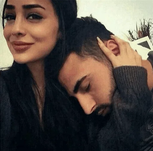 Стикер Лови сердечко