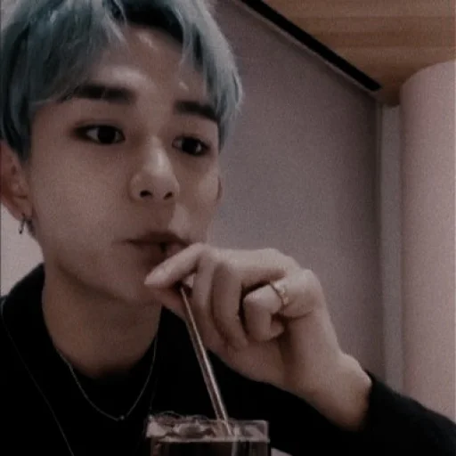 Стикер LUCAS NCT