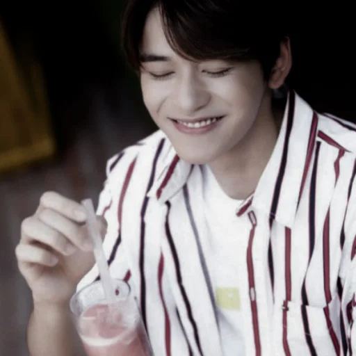 Стикер LUCAS NCT