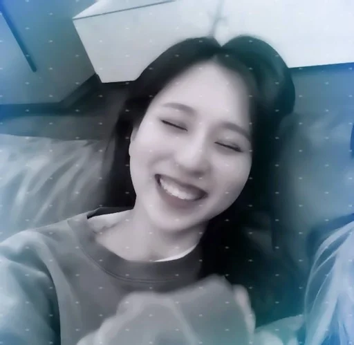 Стикер mina