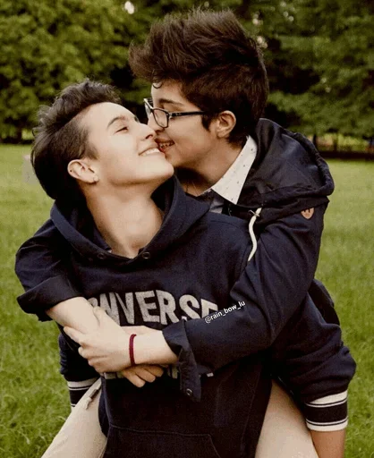 Стикер my rainbow friends