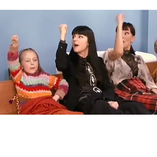 Стикер Папины дочки