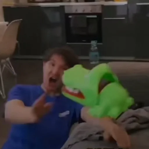 Стикер стикеры от никушки хрюшки епта