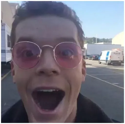 Стикер Gallovich the only love