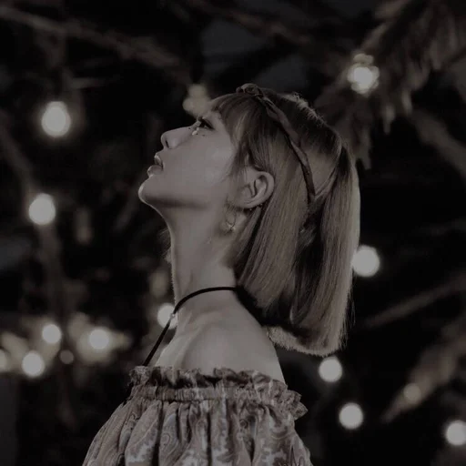 Стикер yeojin loona