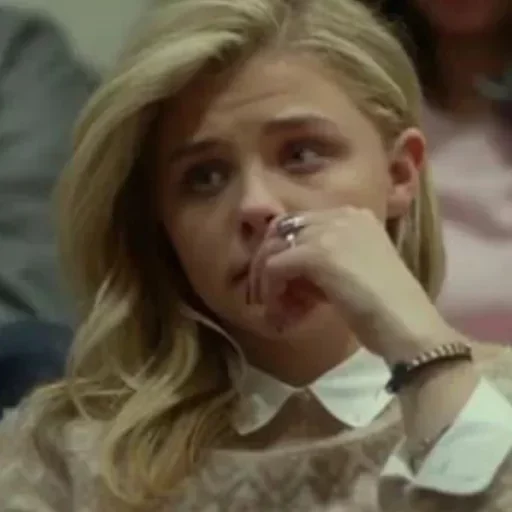 Стикер Женские прелести